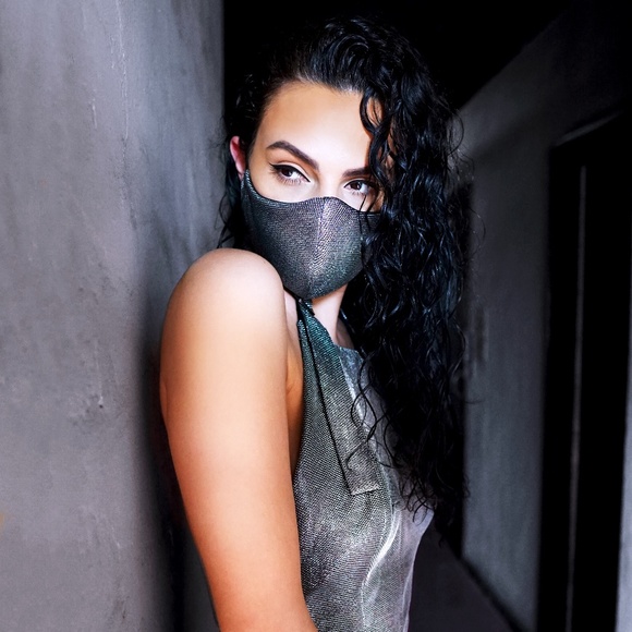 Vanessa Portelli Accessories - Platinum Face Mask